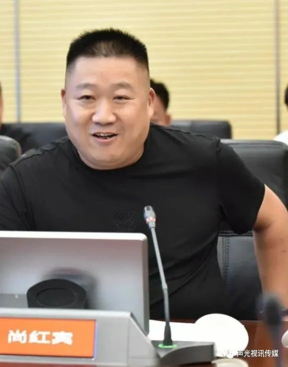 ZOBO董事長張新峰作為聲光視訊行業聯盟代表赴豫芒溫暖災區，傳遞愛心豫芒會長尚紅賓