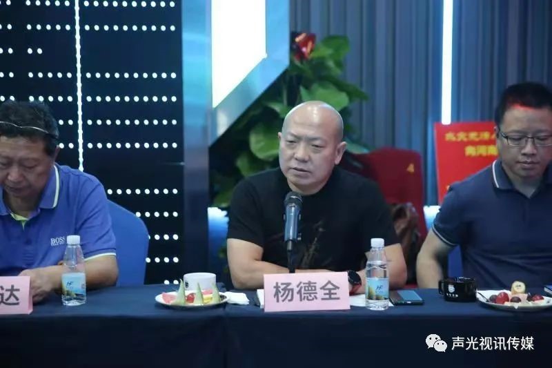 ZOBO董事長張新峰作為聲光視訊行業聯盟代表赴豫芒溫暖災區，傳遞愛心