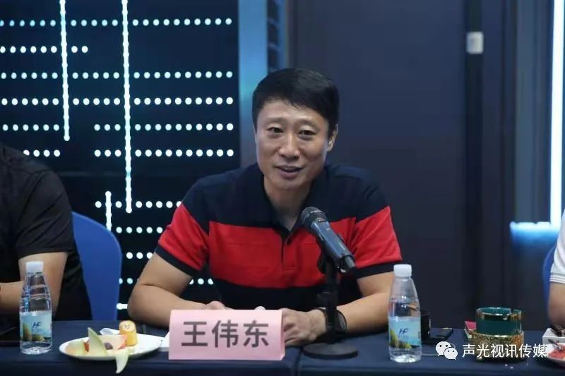 ZOBO董事長張新峰作為聲光視訊行業聯盟代表赴豫芒溫暖災區，傳遞愛心
