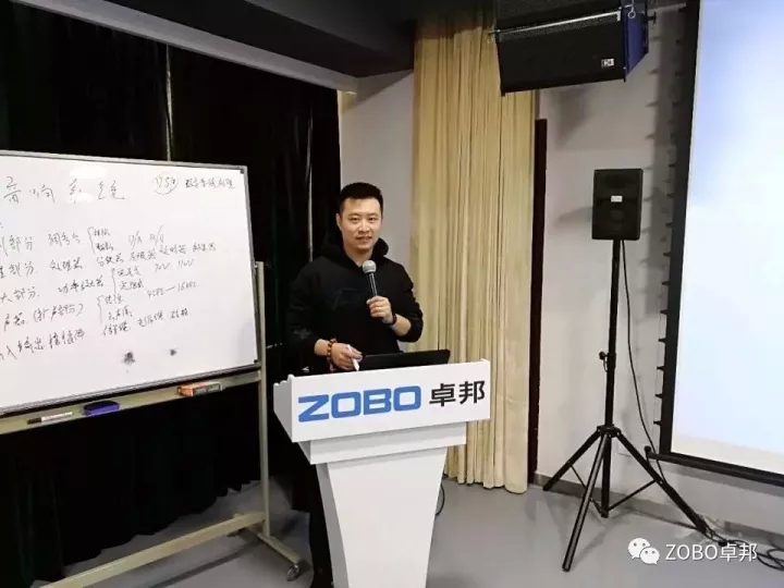 蜜桃AV无码在线观看講師劉老師